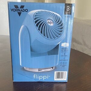 Vornado Flippi Sky Blue Air Circulator